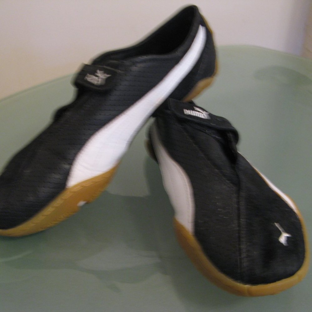Puma womens size 11 sneakers leather and suede